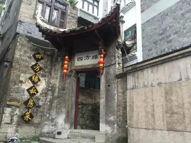 内搭毛衣什么颜色比较百搭游戏画面